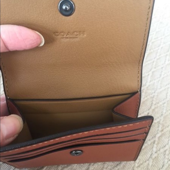 COACH Men’s Coin Case Natural Brown Leather Wallet - Picture 3 of 7